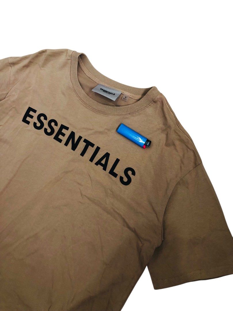 Essentials Rubberized Print (Category: Tshirts & Polo Shirts ) located in Angeles City. Submitted by wwdrip (Listing ID 1466236060, Image 2). Description: Essentials♻️ •Width : 21 •Length : 27 •Size : M •Color rate : 9.6/10 •Condition : excellent to almost like new •no issue ₱550.