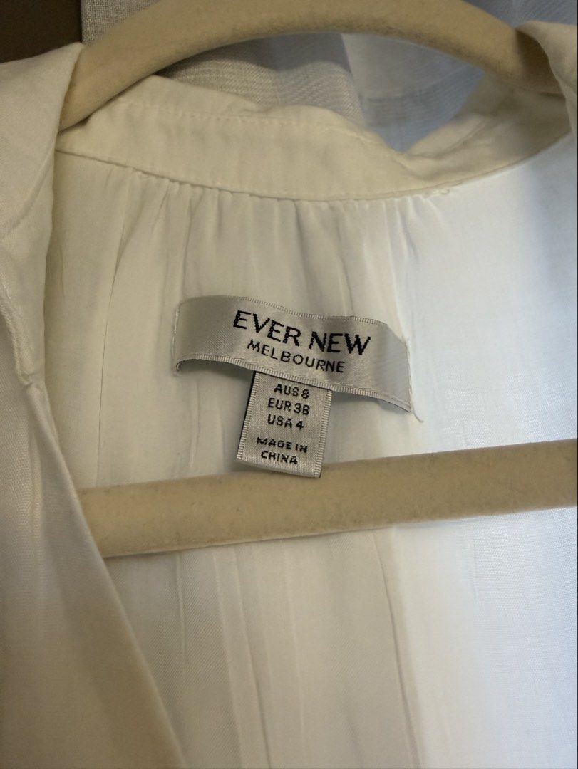 Evernew White dress (Category: Dresses) located in Paranaque City. Submitted by lmp08 (Listing ID 1466157284, Image 3). Description: Rfs not using Retails at 7k++.