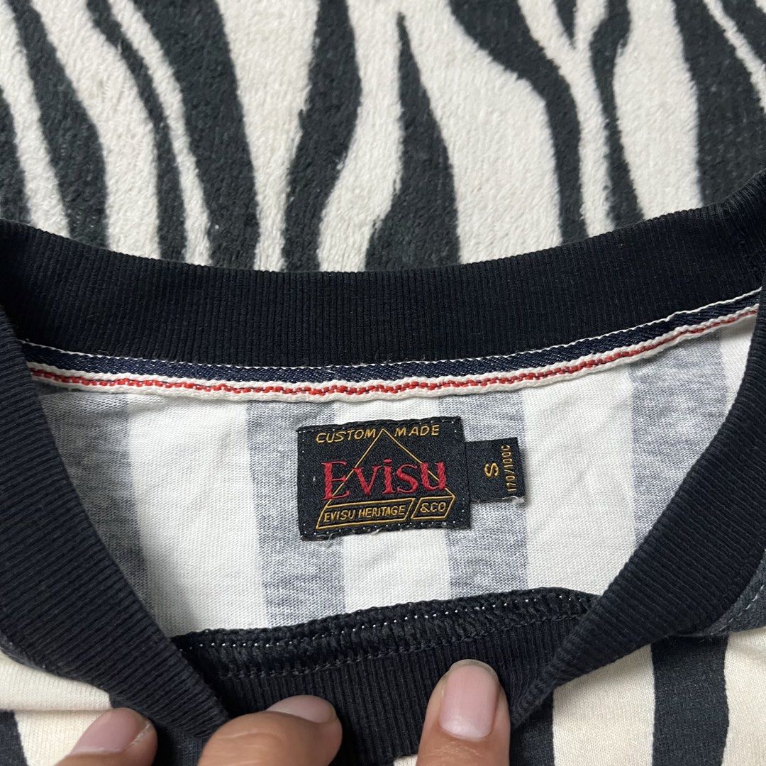 Evisu all over print tshirt (Category: Tshirts & Polo Shirts ) located in Manila. Submitted by royaldripmanila (Listing ID 1466331021, Image 2). Description: No issue W19 L25.