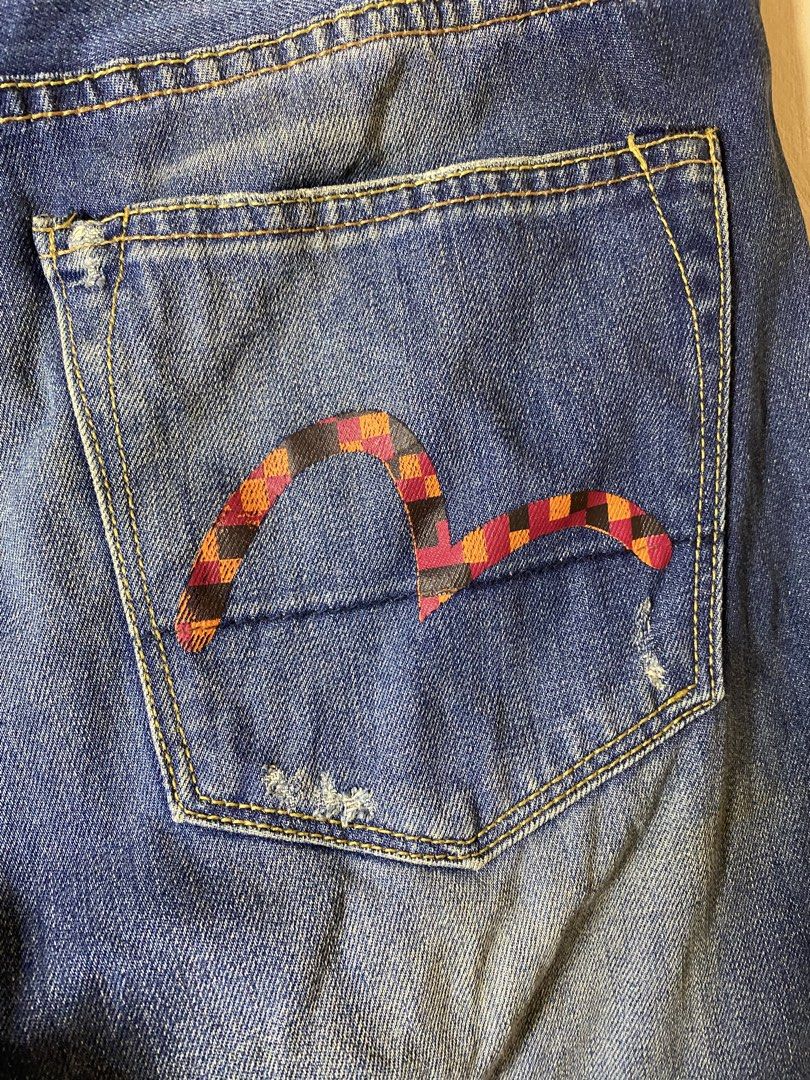 Evisu No. 3 printed seagull logo denim jorts (Category: Shorts) located in Naga. Submitted by trashfinds (Listing ID 1466268474, Image 3). Description: Size: 34 on tag Actual measure waistline: 17” Length: 22” Hem: 9” Rise: 10.5” Color rate: 9/10 Issue: none Need wash .