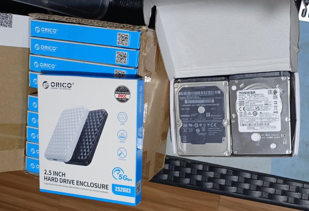 External Harddrive 1TB (Category: Hard Disks & Thumbdrives) located in Pateros City. Submitted by albertosaypogi (Listing ID 1466250041, Image 1). Description: SALE! External Harddrive 1TB P1,800 - 100% HD Sentinel - 1TB HDD (used) W/ Brandnew Original Orico Enclosure - 3.0 USB Highspeed PATEROS LOCATION Pwede po ipickup sa mismong bahay ko..