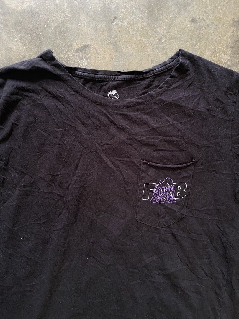 Fall Out Boy - Pocket Tee (Category: Tshirts & Polo Shirts ) located in Cebu City. Submitted by kingzki032 (Listing ID 1466233893, Image 2). Description: Excellent Condition no flaws Size : Medium Dimes : 18.5x28 Free Shipping! .