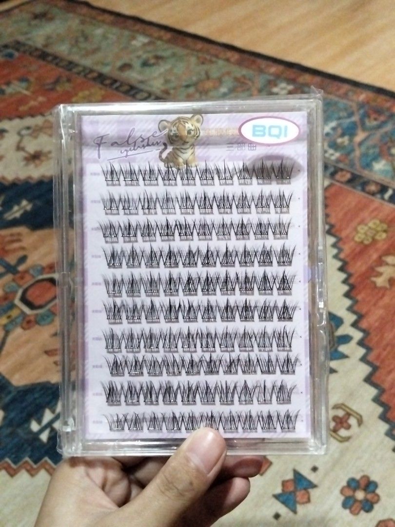 False Eyelashes Cluster with FREE Tweezers (Category: Makeup) located in Quezon City. Submitted by yanasss_closet (Listing ID 1466271878, Image 2). Description: Buy 1 for ₱200 Buy 2 for ₱350 Location QC.