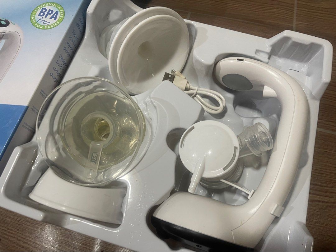 Farlin Easy To Handle Single Electric Breast Pump (Category: Breastfeeding & Bottle Feeding) located in Manila. Submitted by triciadizo50256 (Listing ID 1466293862, Image 3). Description: - Brand: Farlin Single Electric Breast Pump (Model SC 2204) - Condition: Original box included (Retail price: ₱3,189) - Comfort: Gentle 3D soft massage silicone pad - Display: HD digital screen showing operation details - Settings: 3 modes and 9 adjustable power