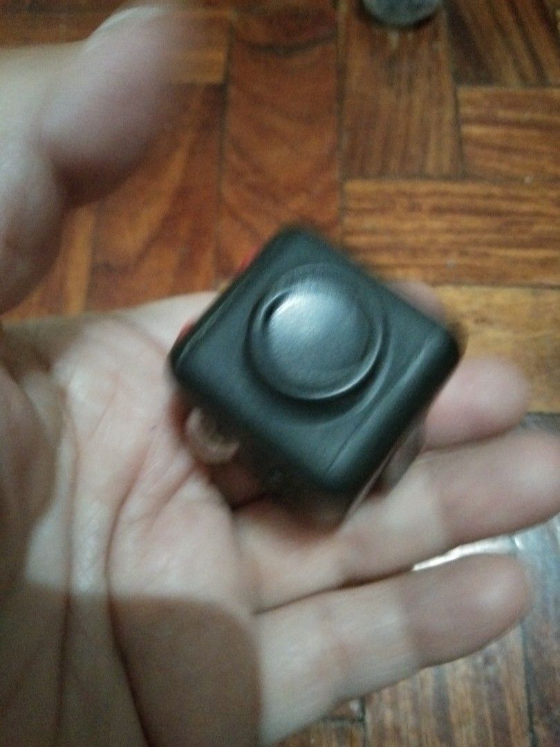 Fidget toy cube (Category: Kids Toys) located in Quezon City. Submitted by eidorableshop (Listing ID 1466161137, Image 3). Description: .