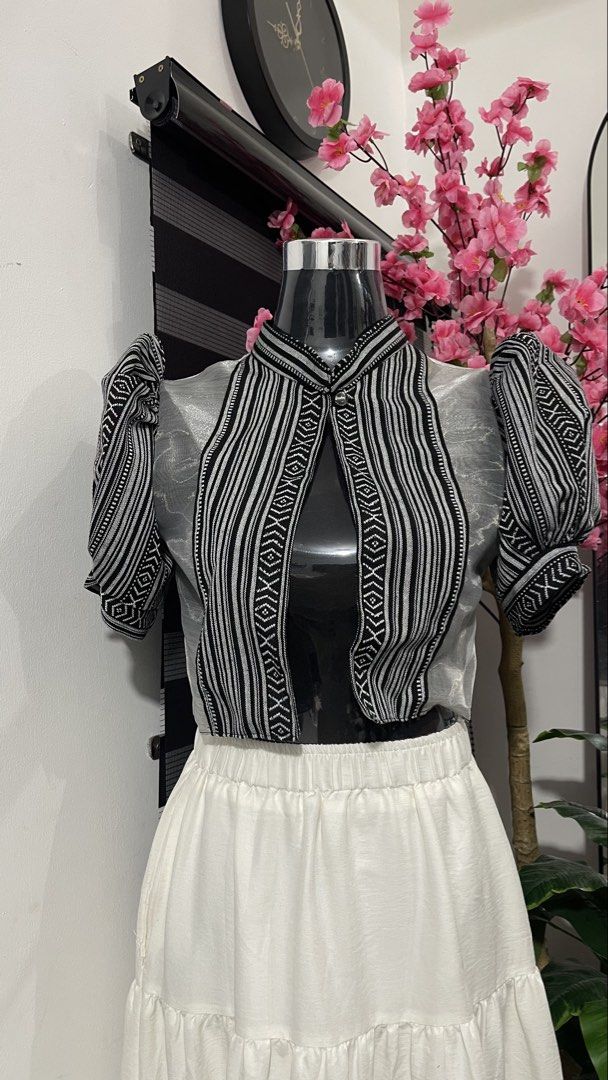 Filipiniana (Category: Traditional & Ethnic wear) located in Manila. Submitted by sirc_28 (Listing ID 1466231061, Image 3). Description: Selling my preloved filiniana used only once like brand new.