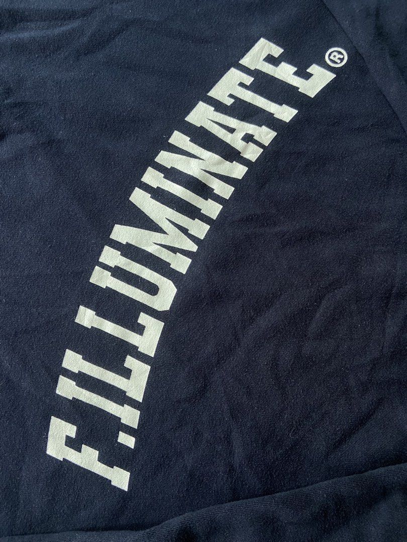 f.illuminate CREWNECK LONGSLEEVE (Category: Coats, Jackets and Outerwear) located in Bacolod City. Submitted by clerkhexx (Listing ID 1466320415, Image 3). Description: DARK BLUE CREWNECK LONG SLEEVE FILLUMINATE Brand: F.ILLUMINATE Measurements: WIDTH 28 LENGHT 28 Mine: 300 Condition of this item 10 - color rate 10- no issue Check every photos for conditions of the item.