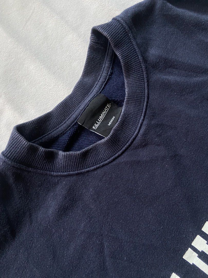 f.illuminate CREWNECK LONGSLEEVE (Category: Coats, Jackets and Outerwear) located in Bacolod City. Submitted by clerkhexx (Listing ID 1466320415, Image 2). Description: DARK BLUE CREWNECK LONG SLEEVE FILLUMINATE Brand: F.ILLUMINATE Measurements: WIDTH 28 LENGHT 28 Mine: 300 Condition of this item 10 - color rate 10- no issue Check every photos for conditions of the item.