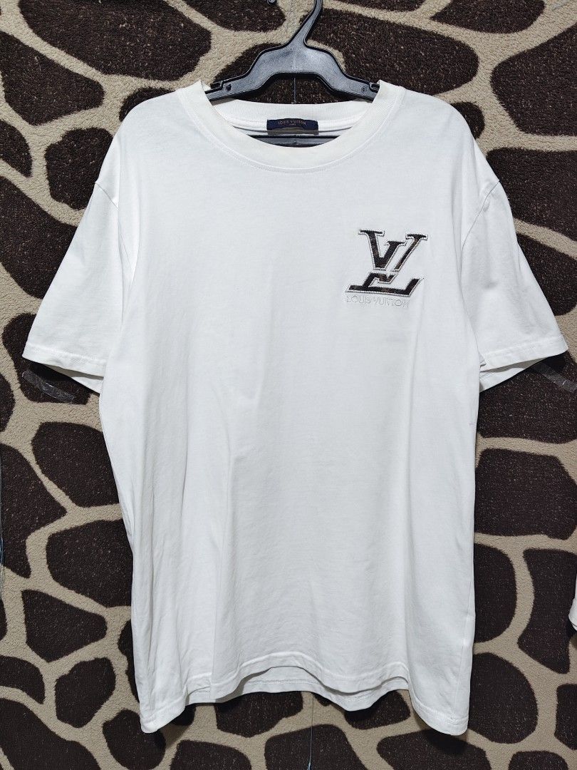 FOR SALE (Category: Tshirts & Polo Shirts ) located in Roxas. Submitted by mlvthrift (Listing ID 1466261732, Image 2). Description: .