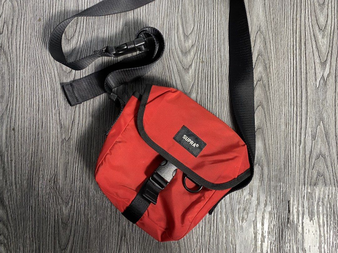 FOR SALE (Category: Sling Bags) located in Davao. Submitted by lucas06082030 (Listing ID 1466273370, Image 2). Description: SUPRA x CONDURA SLING BAG LIKE NEW CONDITION NO ISSUE AUTHENTIC 💯.