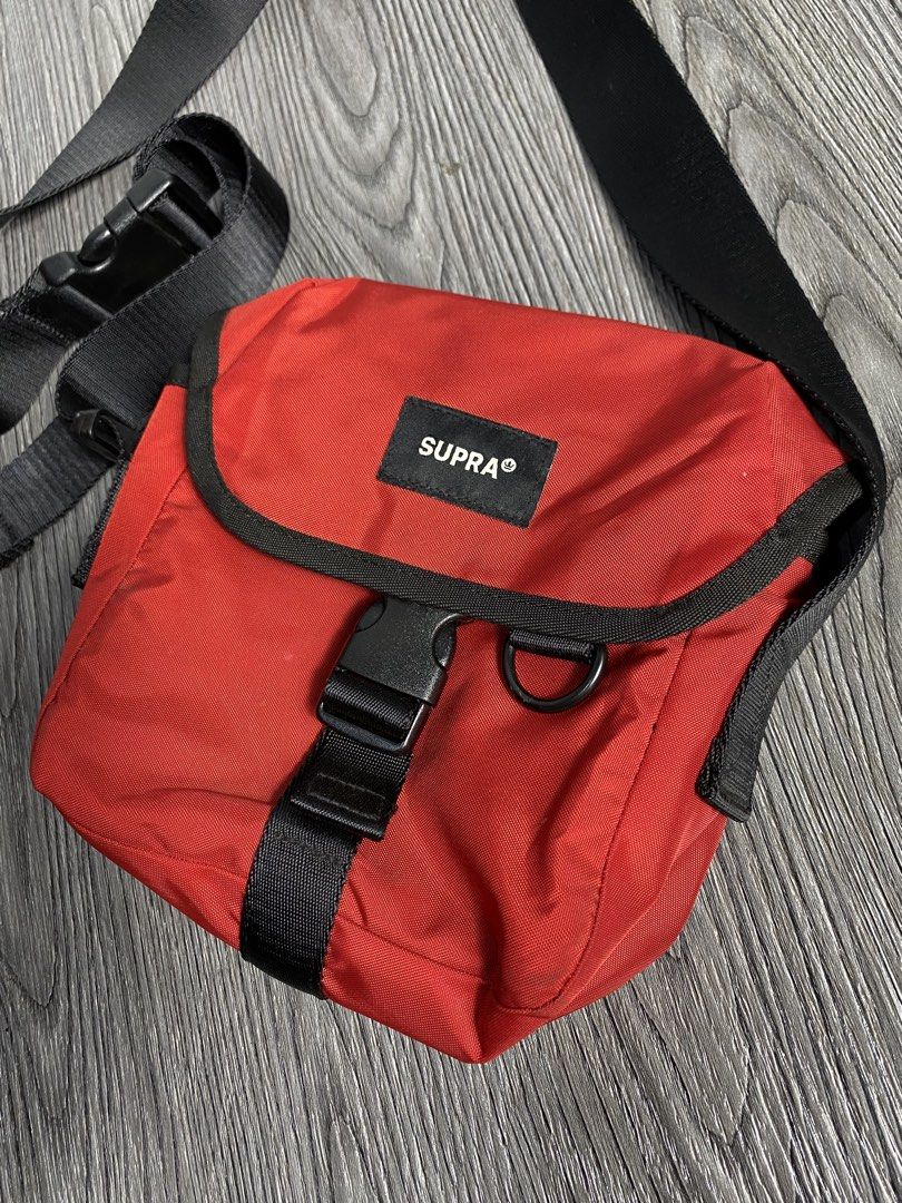 FOR SALE (Category: Sling Bags) located in Davao. Submitted by lucas06082030 (Listing ID 1466273370, Image 3). Description: SUPRA x CONDURA SLING BAG LIKE NEW CONDITION NO ISSUE AUTHENTIC 💯.
