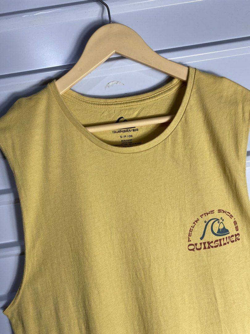 FOR SALE (Category: Activewear) located in Davao. Submitted by lucas06082030 (Listing ID 1466274752, Image 3). Description: QUIKSILVER SMALL DIMENSION : WIDTH 20 x LENGTH 29 LIKE NEW CONDITION .