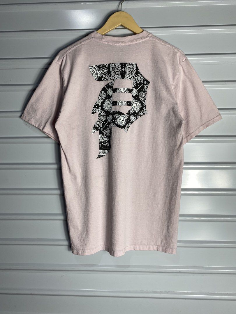 FOR SALE (Category: Tshirts & Polo Shirts ) located in Davao. Submitted by lucas06082030 (Listing ID 1466275985, Image 2). Description: PRIMITIVE SKATEBOARD MEDIUM DIMENSION : WIDTH 20 x LENGTH 28 LIKE NEW CONDITION .