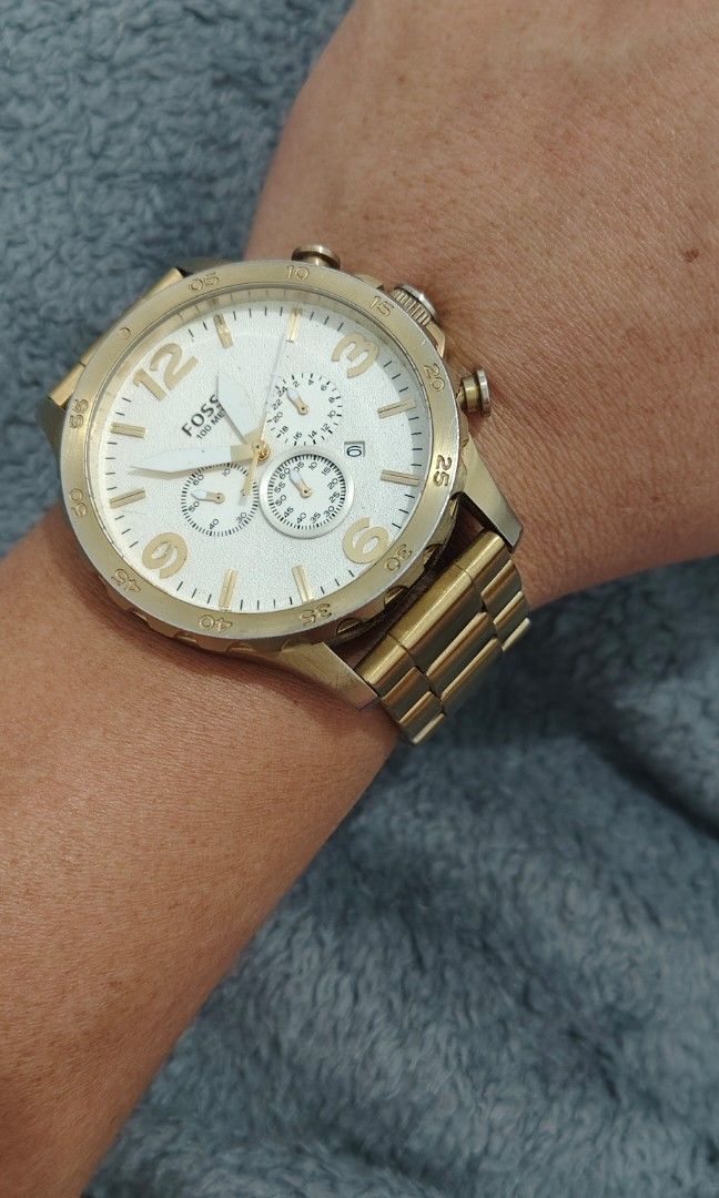 Fossil Nate Chronograph / JR1479 (Category: Men's Watches) located in Cebu City. Submitted by aceoftime (Listing ID 1466319445, Image 1). Description: In good working condition Fully working chronograph quartz movt with date display All in stainless steel gold tone plating 50mm big face watch Watch only Our Guarantee: 💯 Authentic All watches are checked by our experienced technician to ensure good functionality Please manage your expectations si