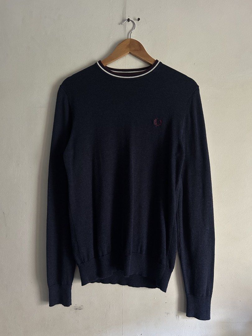 Fred perry Knitted long sleeve (Category: Coats, Jackets and Outerwear) located in Pateros City. Submitted by collective__ (Listing ID 1466268306, Image 1). Description: Good as new 19 by 28 Size Small 10/10 Location pateros .