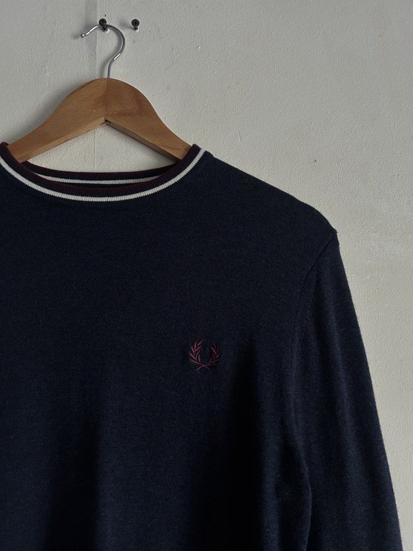 Fred perry Knitted long sleeve (Category: Coats, Jackets and Outerwear) located in Pateros City. Submitted by collective__ (Listing ID 1466268306, Image 2). Description: Good as new 19 by 28 Size Small 10/10 Location pateros .
