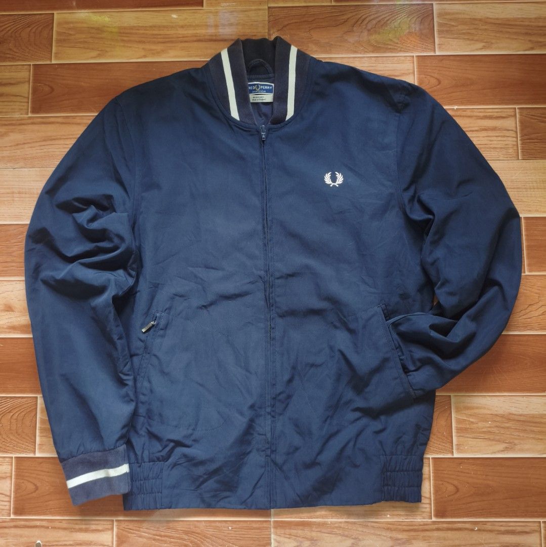 FRED PERRY SPORTSWEAR REISSUES BOMBER JACKET (Category: Coats, Jackets and Outerwear) located in Jiabong. Submitted by pwanad_thrifts (Listing ID 1466331317, Image 2). Description: FRED PERRY SPORTSWEAR REISSUES BOMBER JACKET Dimes: 20 by 26 Size 36 on tag Good Conditio 💰Price: 1,500 +sf 📍 Location: Samar.