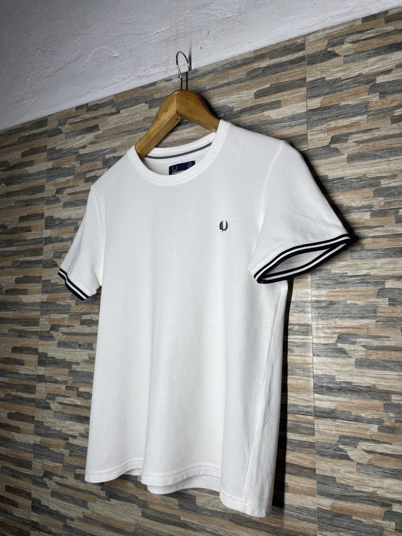 Fred Perry Twin Tipped White Black Tshirt (Category: Tshirts & Polo Shirts ) located in Cabuyao City. Submitted by randelwru (Listing ID 1466258732, Image 3). Description: Fred Perry Twin Tipped White Black Tshirt Width 18 Length 24 Excellent Condition 1.1k🏷️Pesos Cabuyao Laguna📍.