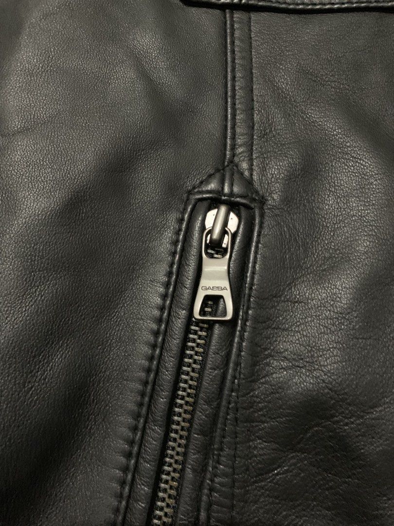 GABBA GENUINE LEATHER RIDERS JACKET MEN'S (Category: Coats, Jackets and Outerwear) located in Bulacan. Submitted by ridersthrift_ph (Listing ID 1466157254, Image 3). Description: GABBA GENUINE LEATHER RIDERS JACKET MEN'S In Great Condition No Flaws Size: 88 (KR 105, DK 42 / Chest 94cm Hips 100cm Height 165cm) Total Length 60 / Shoulder 41 / Chest Width 46 / Sleeve Length 61 Material: Outer fabric Genuine Leather (Lambskin) / Lining 100% Polyester