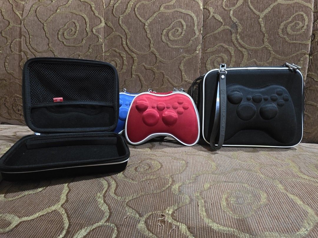Game Controller Cases/Bags (Category: Cases & Covers) located in Liloan. Submitted by jorenzki (Listing ID 1466254764, Image 1). Description: - Ideal for safe travel and daily storage.