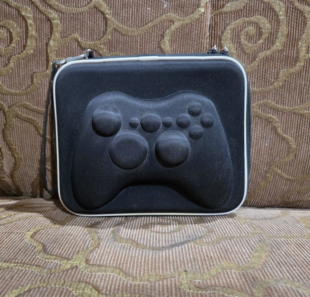 Game Controller Cases/Bags (Category: Cases & Covers) located in Liloan. Submitted by jorenzki (Listing ID 1466254764, Image 3). Description: - Ideal for safe travel and daily storage.