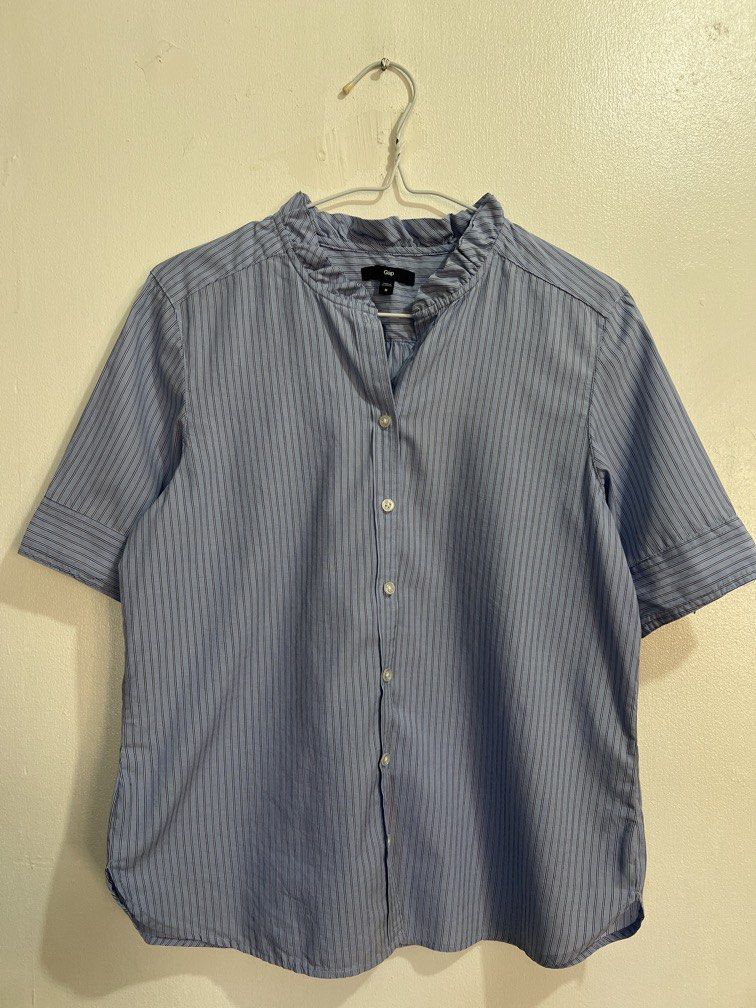 Gap stripes buttons down polo blouse (Category: Blouses) located in Las Pinas. Submitted by gaeley (Listing ID 1466165675, Image 1). Description: super pretty size M on tag b: 19" armpit to armpit l: 23" shoulder : 15" armhole: 10".