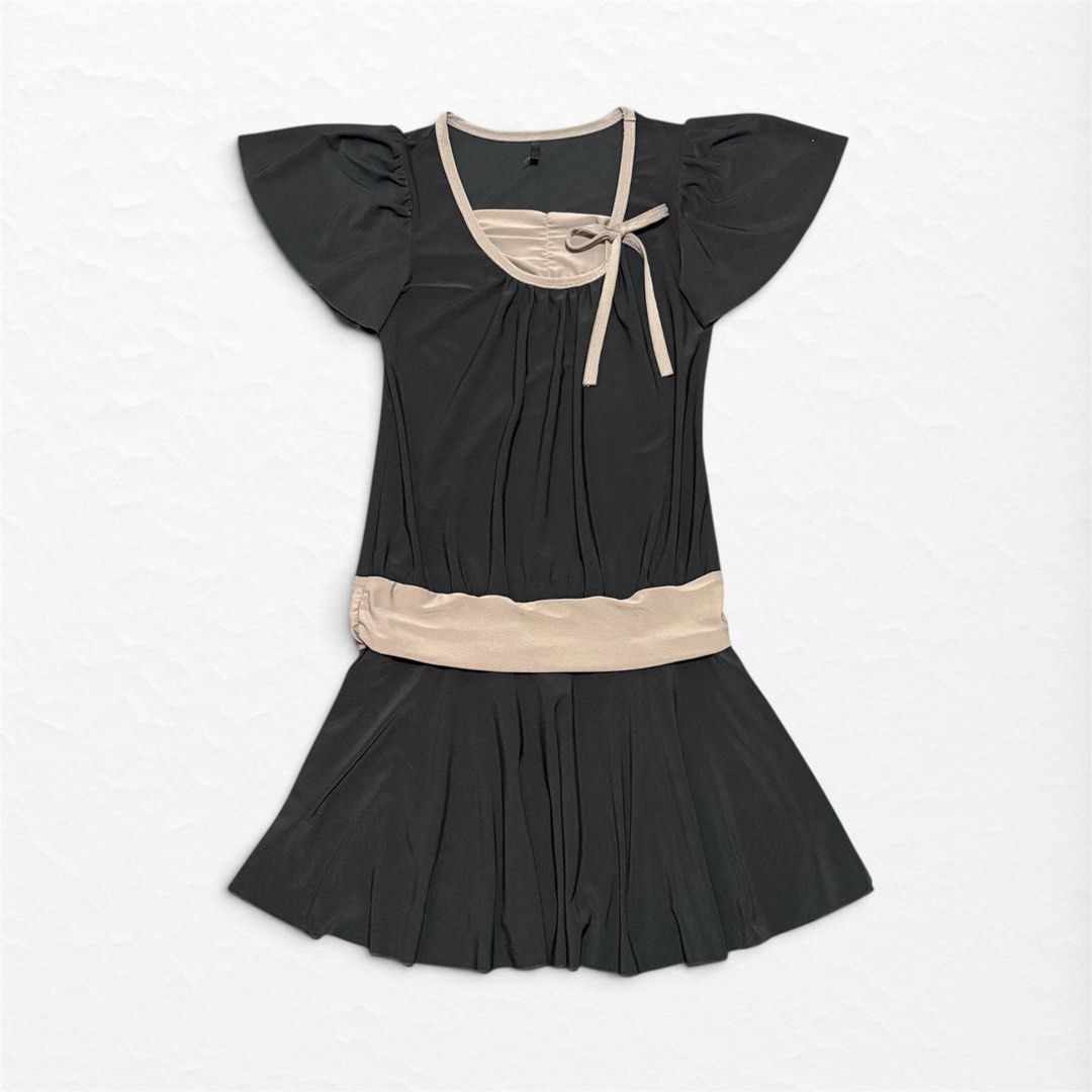 garterized dress | adjustable length | s-m (Category: Dresses) located in Quezon City. Submitted by w4rdrobeph (Listing ID 1466165164, Image 1). Description: Gothic & vampy curated thrift Washed • No issue ‎✧༺♥༻✧ ‎ ‎no cod ‎mop: gcash,maya & bank transfer visit my ig: w4rdrobeph .