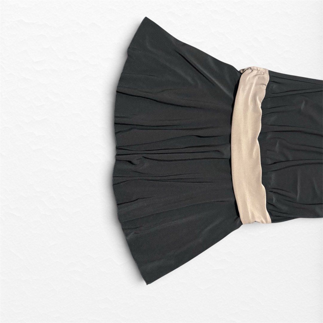 garterized dress | adjustable length | s-m (Category: Dresses) located in Quezon City. Submitted by w4rdrobeph (Listing ID 1466165164, Image 3). Description: Gothic & vampy curated thrift Washed • No issue ‎✧༺♥༻✧ ‎ ‎no cod ‎mop: gcash,maya & bank transfer visit my ig: w4rdrobeph .