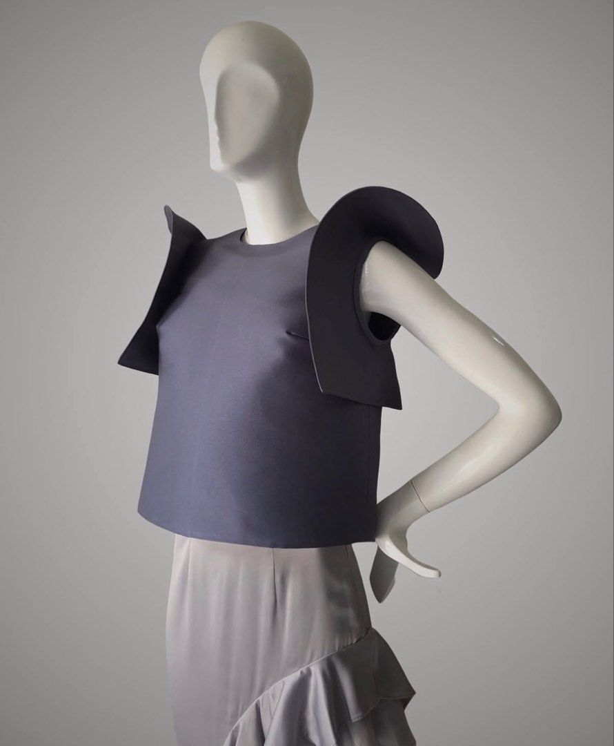 Gavin Ruffy Petal Terno Top in Chartreuse (Category: Sleeveless) located in Muntinlupa City. Submitted by serialdeclutterer (Listing ID 1466156028, Image 1). Description: Very pretty and unique terno top. Used once for a wedding then stored. Needs steaming 😅 RFS: Realized that it’s not my color.