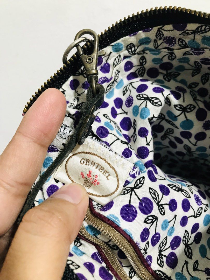 GENTEEL HANDBAG POUCH (Category: Purses & Pouches) located in Gamu. Submitted by 2022bagsbunny (Listing ID 1466208771, Image 3). Description: .