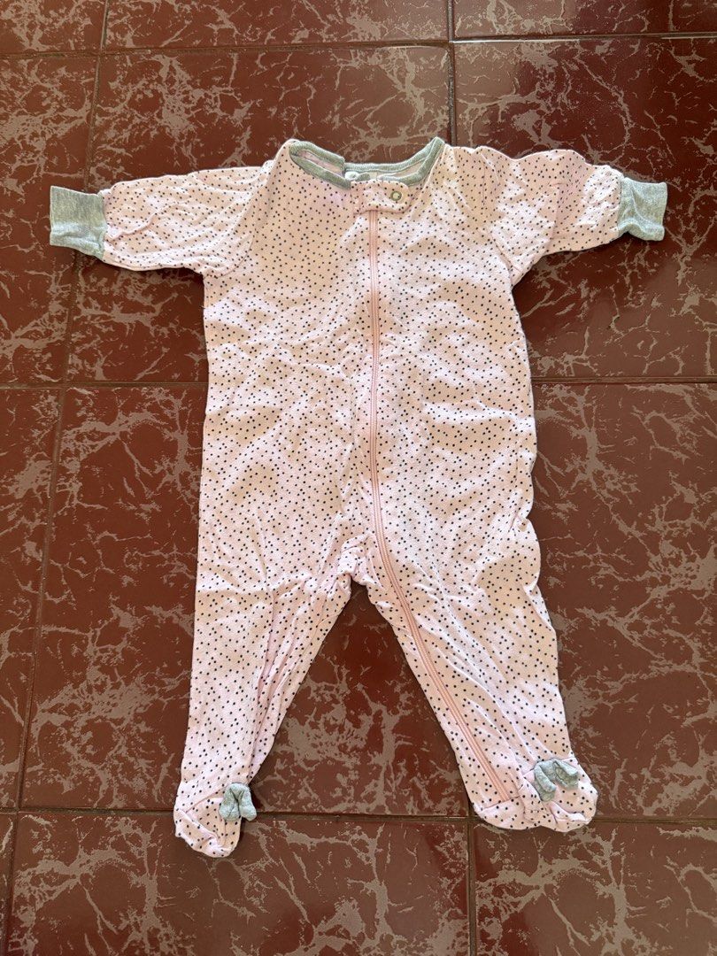 Gerber Baby Pink Polka Dot Footed Sleeper 0-3M (Category: Babies & Kids Fashion) located in Las Pinas. Submitted by piwiealcantara (Listing ID 1466182096, Image 1). Description: - Brand: Gerber - Size: 0-3 months - Color/Pattern: Pink with tiny dark polka dots and grey trim - Material: 100% breathable cotton - Features: Full front zipper with safety snap tab at the top - Condition: Washed, clean, and stored properly, ready for use.