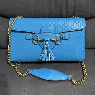 (Category: ) located in . Submitted by chic.bags (Listing ID 1466295214, Image 1). Description: .