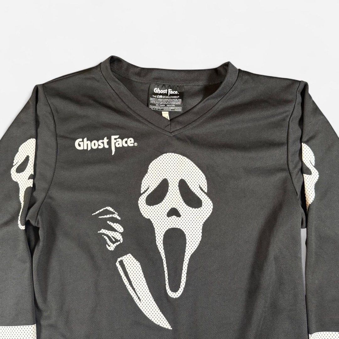 Ghost face hockey jersey (Category: Hoodies) located in Manila. Submitted by da_plugv2 (Listing ID 1466279063, Image 2). Description: Ghost face hockey jersey Size medium Asnew condition 22*29 dimes .