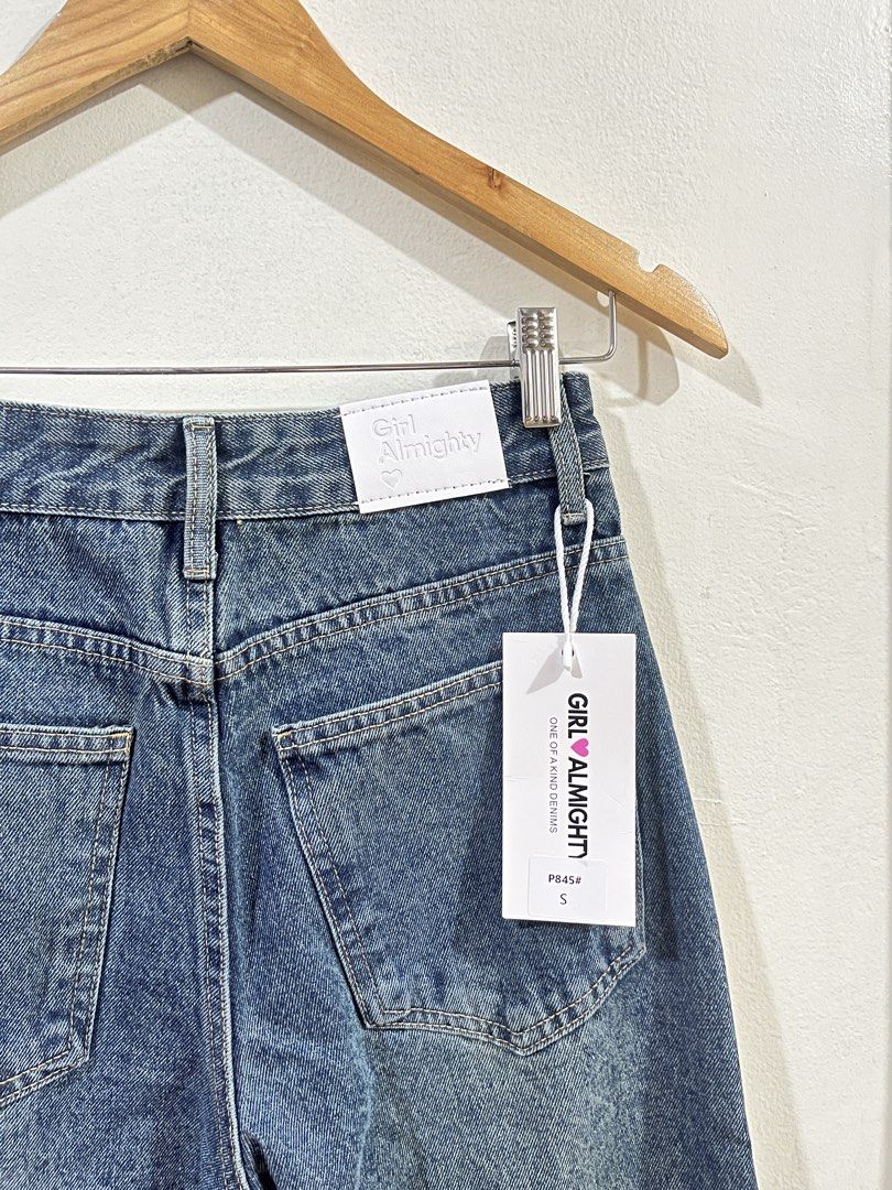 Girl Almighty Denim Pants (Category: Jeans) located in Quezon City. Submitted by shopk8 (Listing ID 1466299658, Image 2). Description: LAST PRICE POSTED!! brand new non stretch size small super nice!! would keep if only it fits measurements - waist: 25-26 - hips: up to 34in - length: 38.5in - rise: 11in rfs: doesn’t fit past hips PLEASE READ‼️ - please manage your expectations - color may vary due to lighting - PAYO, No COD - mop: gotyme, gcash, 