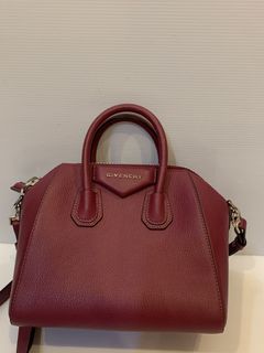 (Category: ) located in . Submitted by vicluxurycollection (Listing ID 1466253099, Image 1). Description: .
