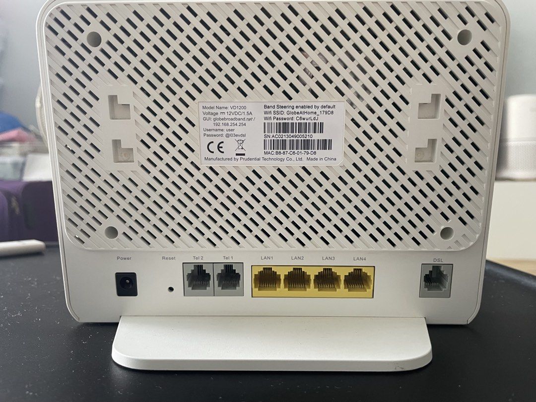 Globe At Home VD1200 Modem Router (Category: Networking) located in Quezon City. Submitted by gamzkie1 (Listing ID 1466183567, Image 2). Description: Globe At Home broadband modem router (Model VD1200) Includes original 12VDC power adaptor RFS: Changed ISP .
