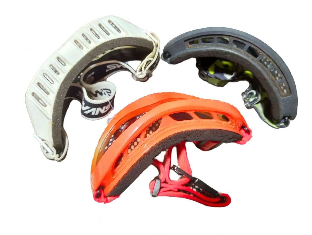 Goggles takeall (Category: Announcements) located in Pasay City. Submitted by 22aileen (Listing ID 1466278559, Image 2). Description: Pang ski / motor / bike As is, kita sa pic Bundle only PM lang.