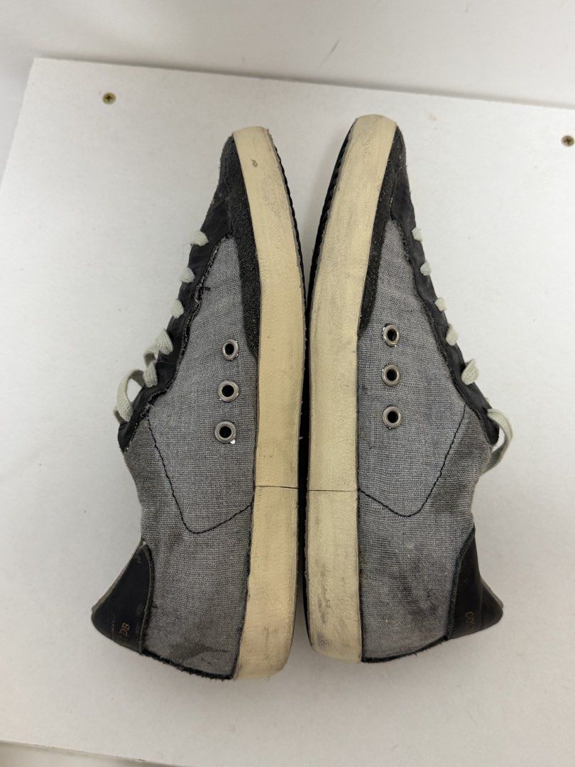 Golden goose for men’s (Category: Sneakers) located in Manila. Submitted by az0217 (Listing ID 1466273039, Image 2). Description: 39EU / 26CM what you see is what you get No cod Lalamove or j&t only.