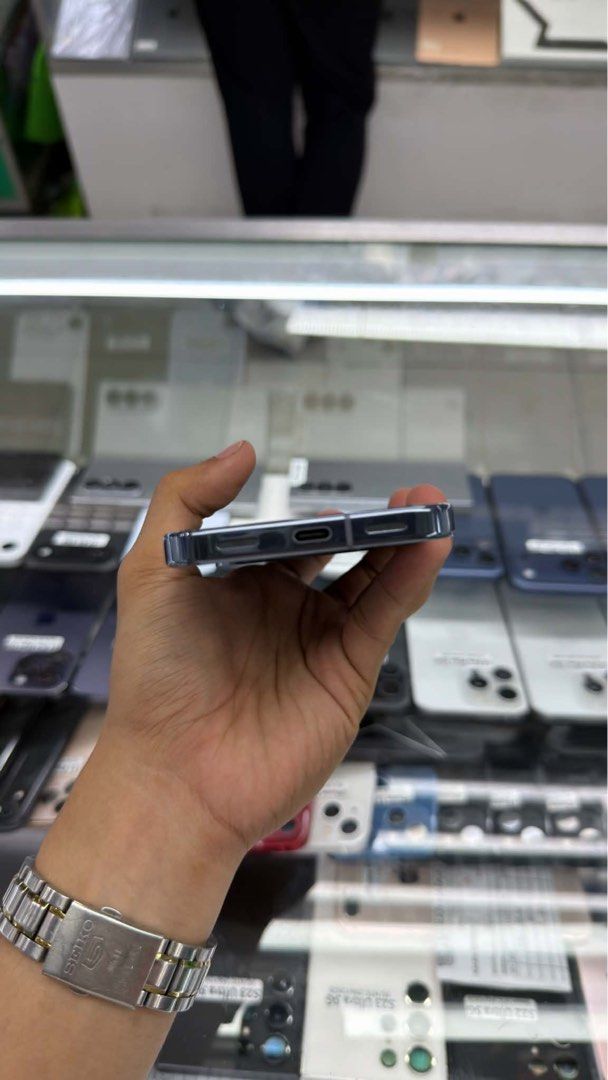 Google Pixel 10 Pro 256gb FU No issue All working (Category: Google Pixel) located in San Juan City. Submitted by javedsgadgetshop (Listing ID 1466161424, Image 2). Description: WE BUY AND SELL SO PWEDE MAGBINTA OR SWAP ! INSTALLMENT OPTIONS : SPAY LATER / GGIVES / CREDIT CARD / SKYRO / HOMECREDIT (BRANDNEW) Quick Specs : 💵 Google Pixel 10 Pro •256/gb •CANADA Variant •Good batt health •Factory Unlock •95% Smoothness •No hidden issue | No Repaire