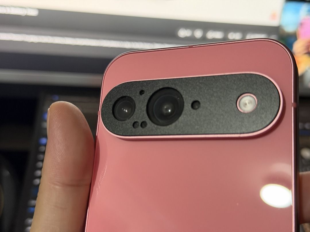Google Pixel 9 Peony (Category: Google Pixel) located in Manila. Submitted by kurochan1 (Listing ID 1466255918, Image 3). Description: Selling or Swapping my Google Pixel 9 12/128gb peony 98% smooth, meron sobrang liit na gasgas sa screen, please see last image with tempered glass front and camera cover 98% BH 100CC as of posting no issues comes with 3 cases and charging cable only willing to swap, swapping price is 25k. SM light mall meet up or 