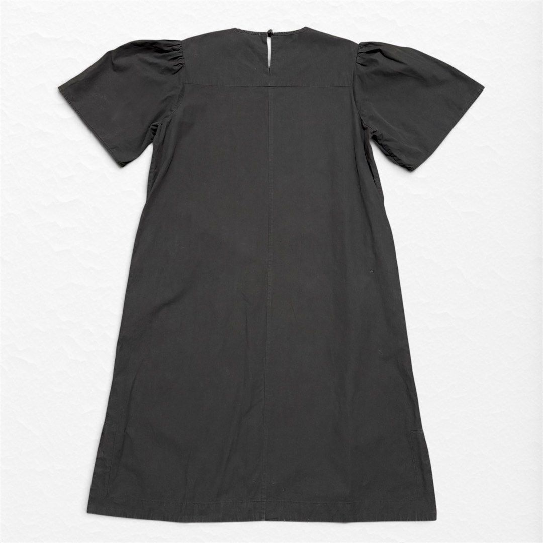gothic dress | has pockets on both sides | m (Category: Dresses) located in Quezon City. Submitted by w4rdrobeph (Listing ID 1466176265, Image 3). Description: Gothic & vampy curated thrift Washed • No issue ‎✧༺♥༻✧ ‎ ‎no cod ‎mop: gcash,maya & bank transfer visit my ig: w4rdrobeph .