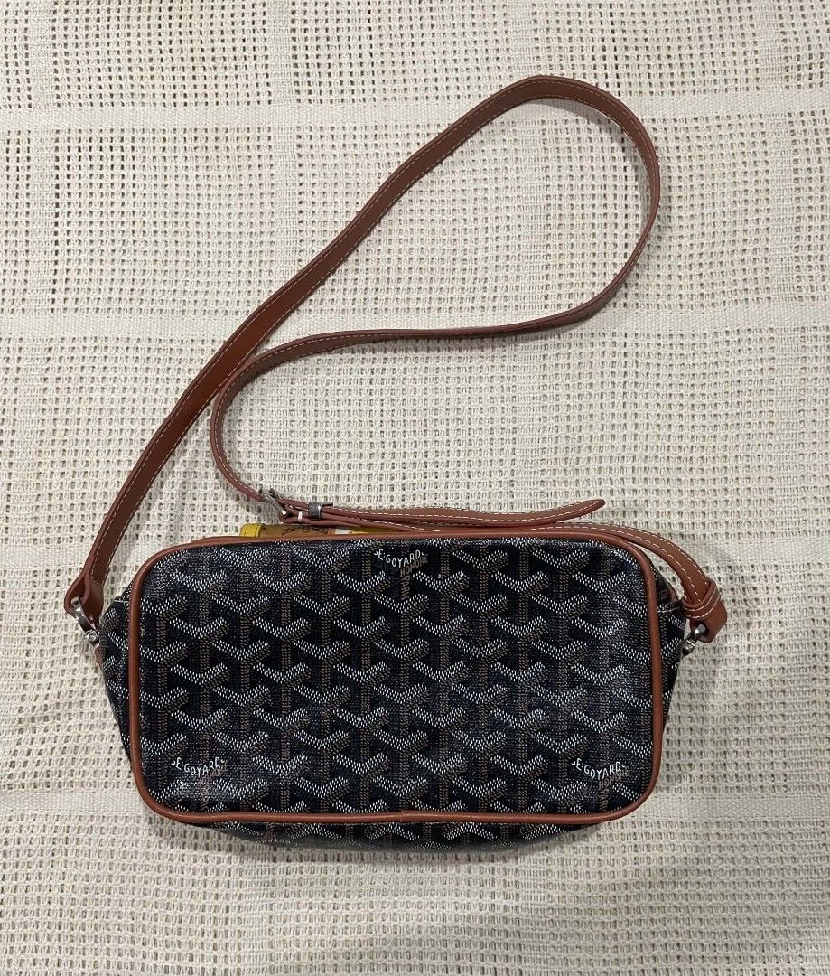 Goyard Cap - Vert PM Bag (Category: Luxury Bags & Wallets) located in Bacolod City. Submitted by abkicks_apparel (Listing ID 1466330633, Image 2). Description: Goyard Cap - Vert PM Bag Sling / Cross Body Excellent Condition Goyard Canvas Design No Hidden Issues .