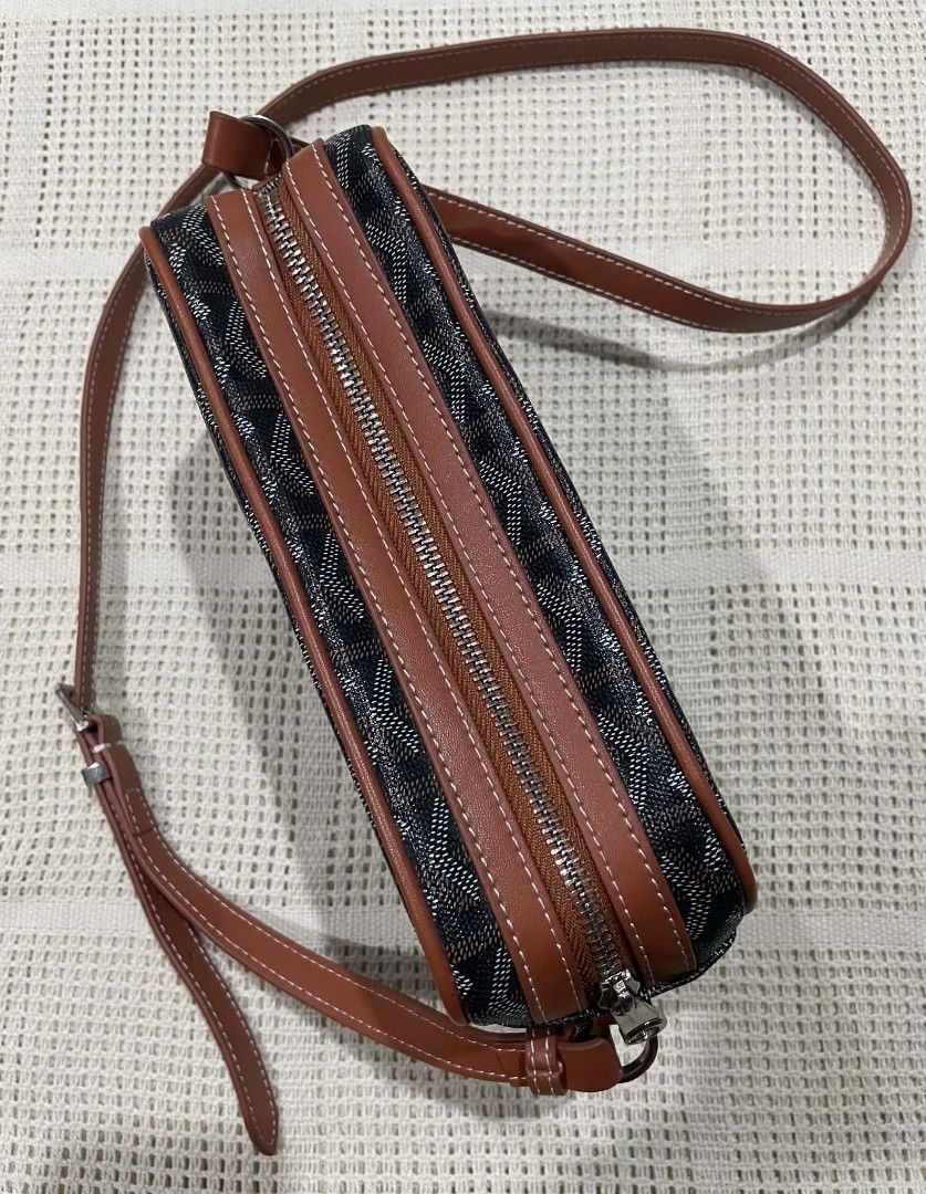 Goyard Cap - Vert PM Bag (Category: Luxury Bags & Wallets) located in Bacolod City. Submitted by abkicks_apparel (Listing ID 1466330633, Image 3). Description: Goyard Cap - Vert PM Bag Sling / Cross Body Excellent Condition Goyard Canvas Design No Hidden Issues .