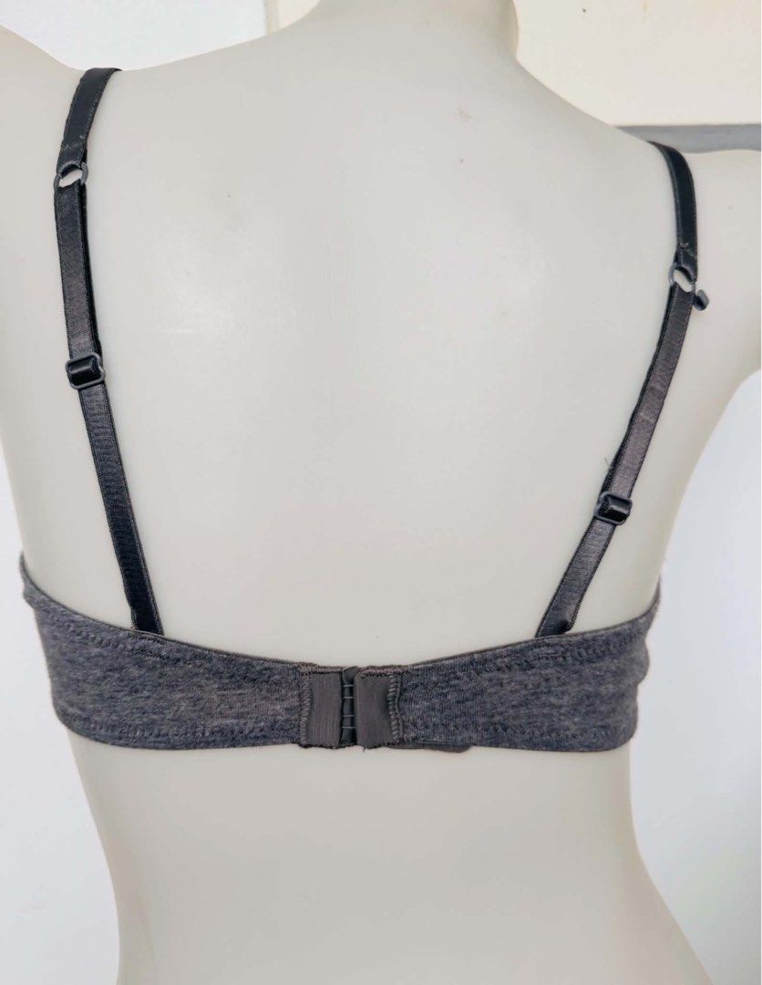 gray bra underwire32C (Category: Undergarments & Loungewear) located in San Jose. Submitted by 99ners (Listing ID 1466283560, Image 2). Description: .