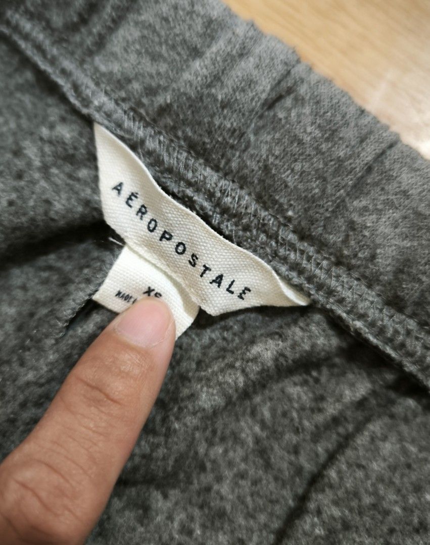 Gray jogging pants (Aeropostale) (Category: Other Bottoms) located in Manila. Submitted by wearforce (Listing ID 1466236925, Image 1). Description: Gray jogging pants (Aeropostale) brand: Aeropostale in good condition can fit: S-M rate color 9/10 299 + sf.