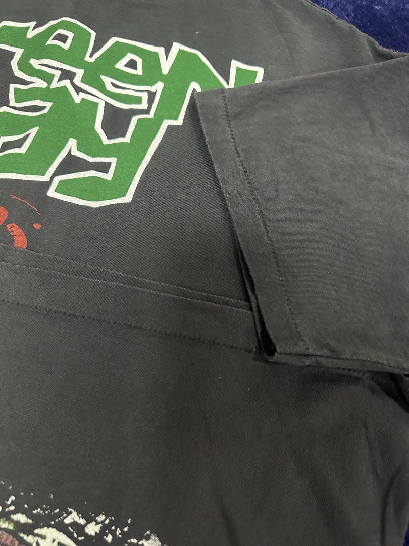 Green Day "Pulling Teeth" vintage T-Shirt (Category: Tshirts & Polo Shirts ) located in Quezon City. Submitted by rackculture (Listing ID 1466272183, Image 3). Description: 👕 Size XLarge 23 width 29.5 length 🧵Single Stitch All The Way ₱ 1,500 only 📩 Message us to order.