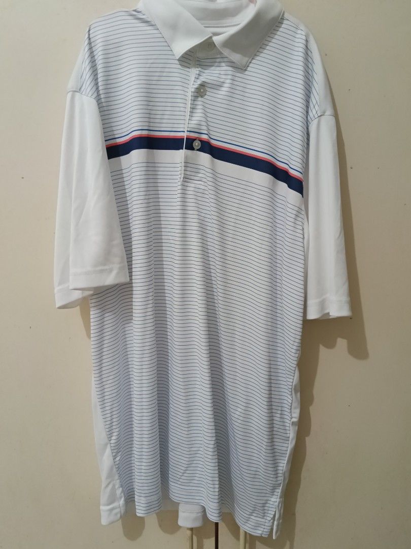 Greg Norman T shirt white (Category: Tshirts & Polo Shirts ) located in Quezon City. Submitted by andrea11171999 (Listing ID 1466213518, Image 1). Description: .