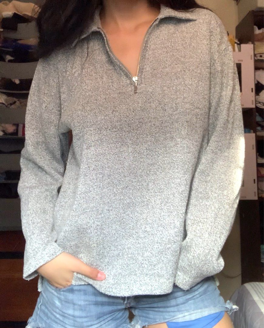 Grey Zipper Sweater (Category: Coats, Jackets and Outerwear) located in Manila. Submitted by lili_doll (Listing ID 1466239774, Image 2). Description: - lightly-used - size: xs-m.