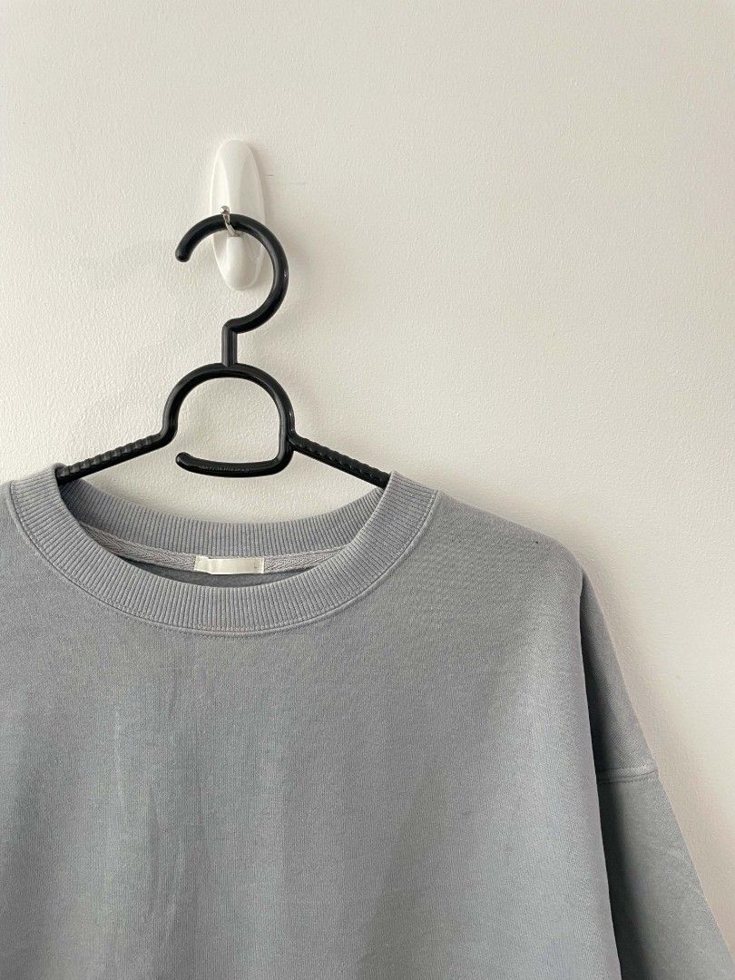 GU Baby Blue Sweater (Category: Coats, Jackets and Outerwear) located in Quezon City. Submitted by mariaplusmoshi (Listing ID 1466163849, Image 2). Description: deets alr posted 📍Ever, Commonwealth, Q.C MOP: Gcash Lalamove/J&T.
