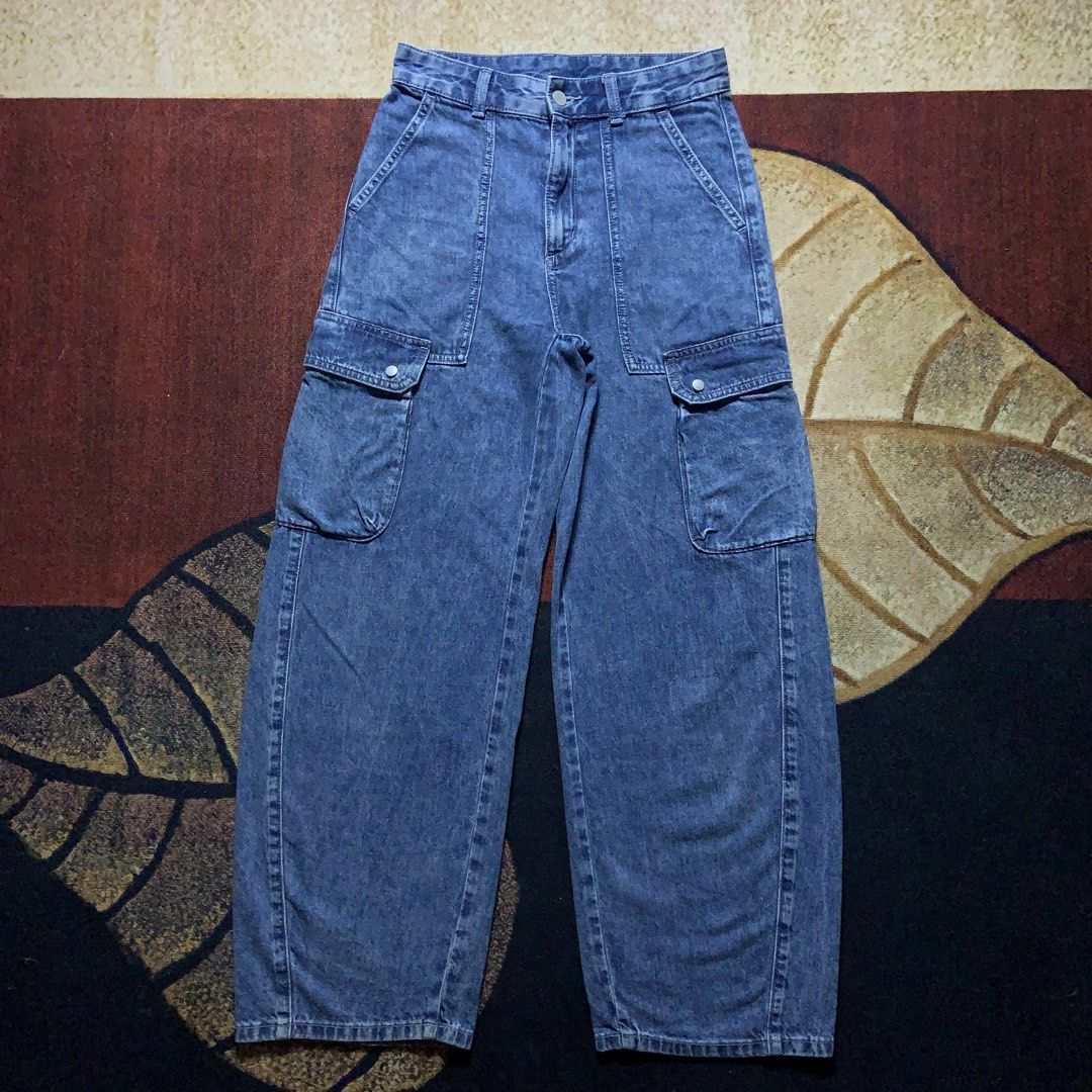 GU Barrel Cargo Pants (Category: Jeans) located in Puerto Princesa. Submitted by jdthrifts (Listing ID 1466308019, Image 1). Description: Dimes: Waist: 28 Length: 40 Hem: 9 No issue Excellent condition 550 only PM!.